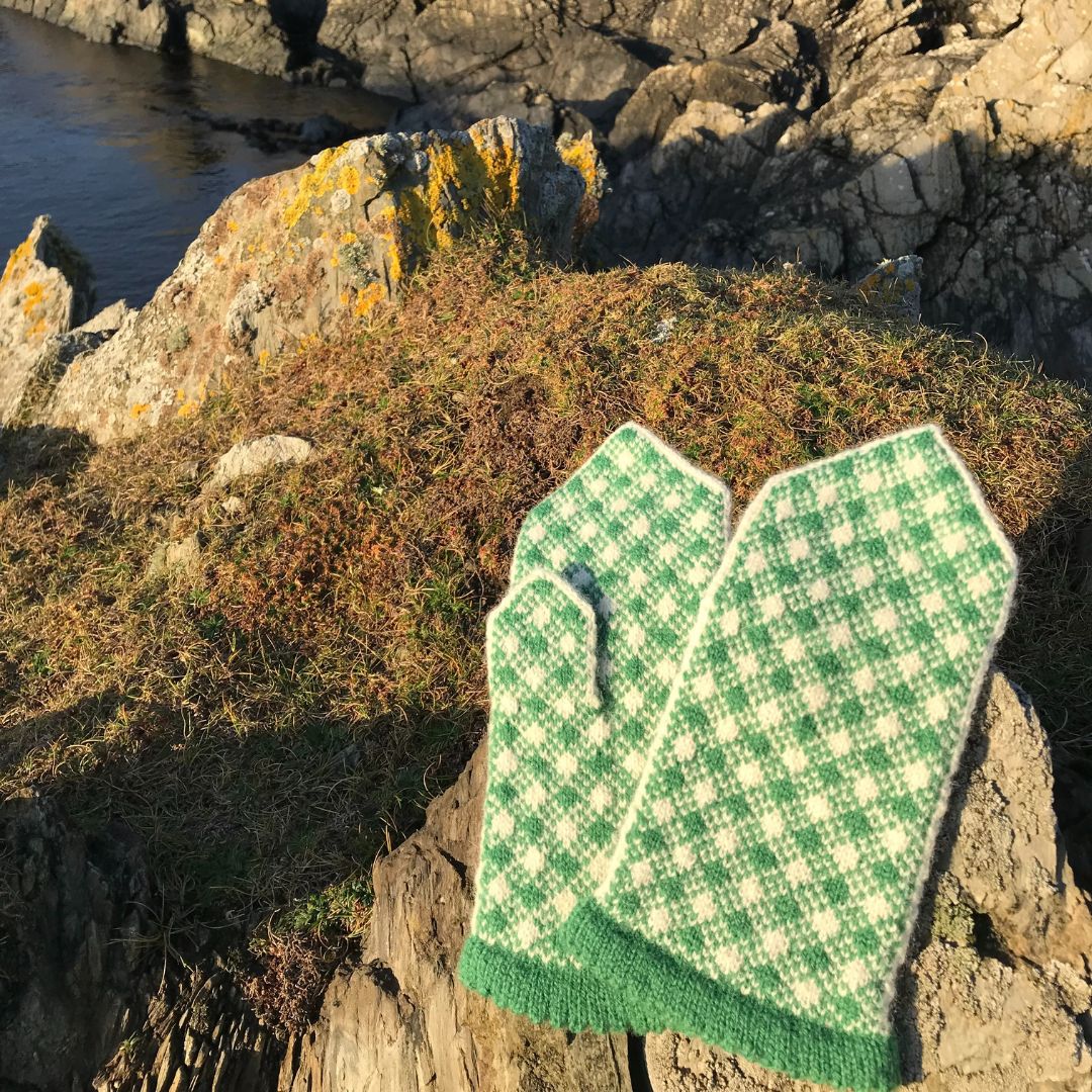 Knitting Jenny Pattern 1: Fair Isle Inspired Mittens