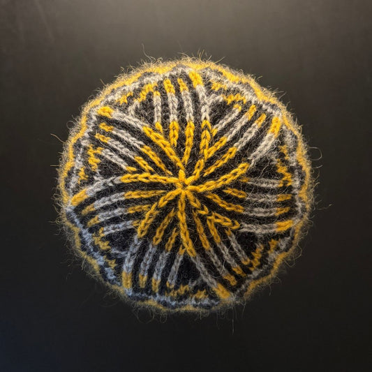 Knitting Jenny Pattern 107: Icelandic Léttlopi Wool Ski Hat