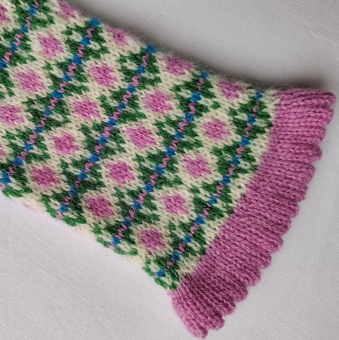 Knitting Jenny Pattern 11 and 12: Fair Isle Inspired Mittens