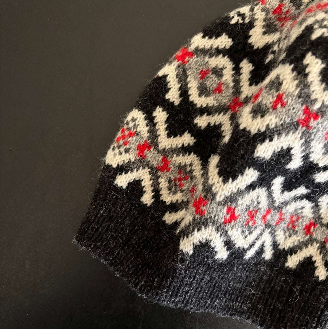 Knitting Jenny Pattern 70: Fair Isle Inspired Ski Hat