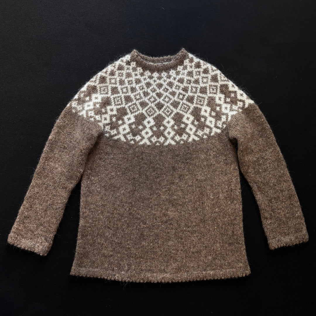 Knitting Jenny Pattern 141: Icelandic Léttlopi Wool Jumper