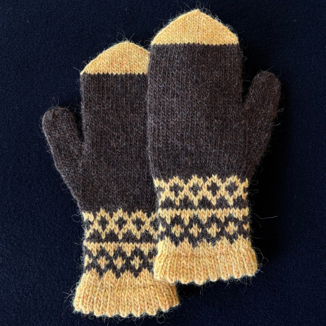 Knitting Jenny Pattern 146: Icelandic Léttlopi Wool Mittens