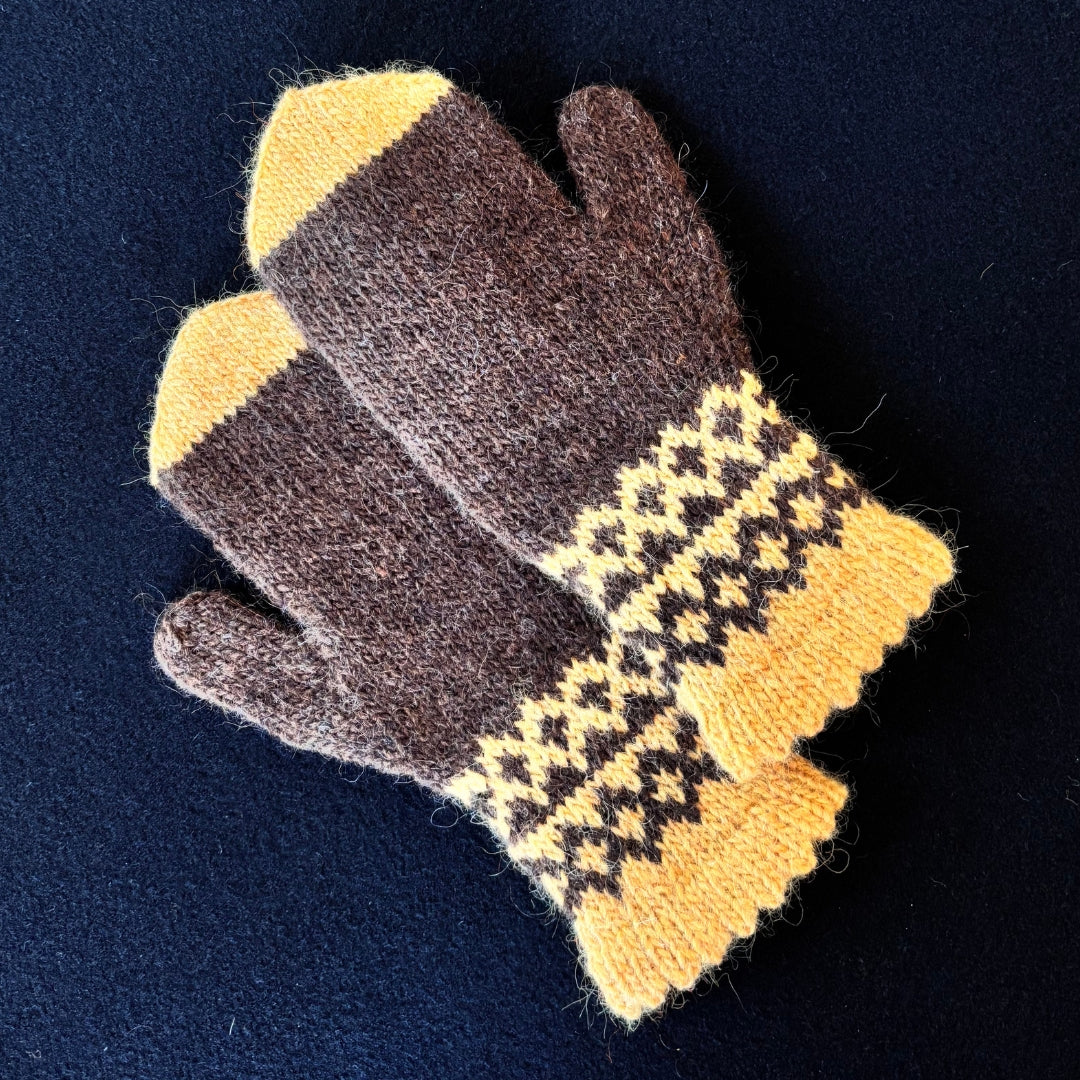 Knitting Jenny Pattern 146: Icelandic Léttlopi Wool Mittens