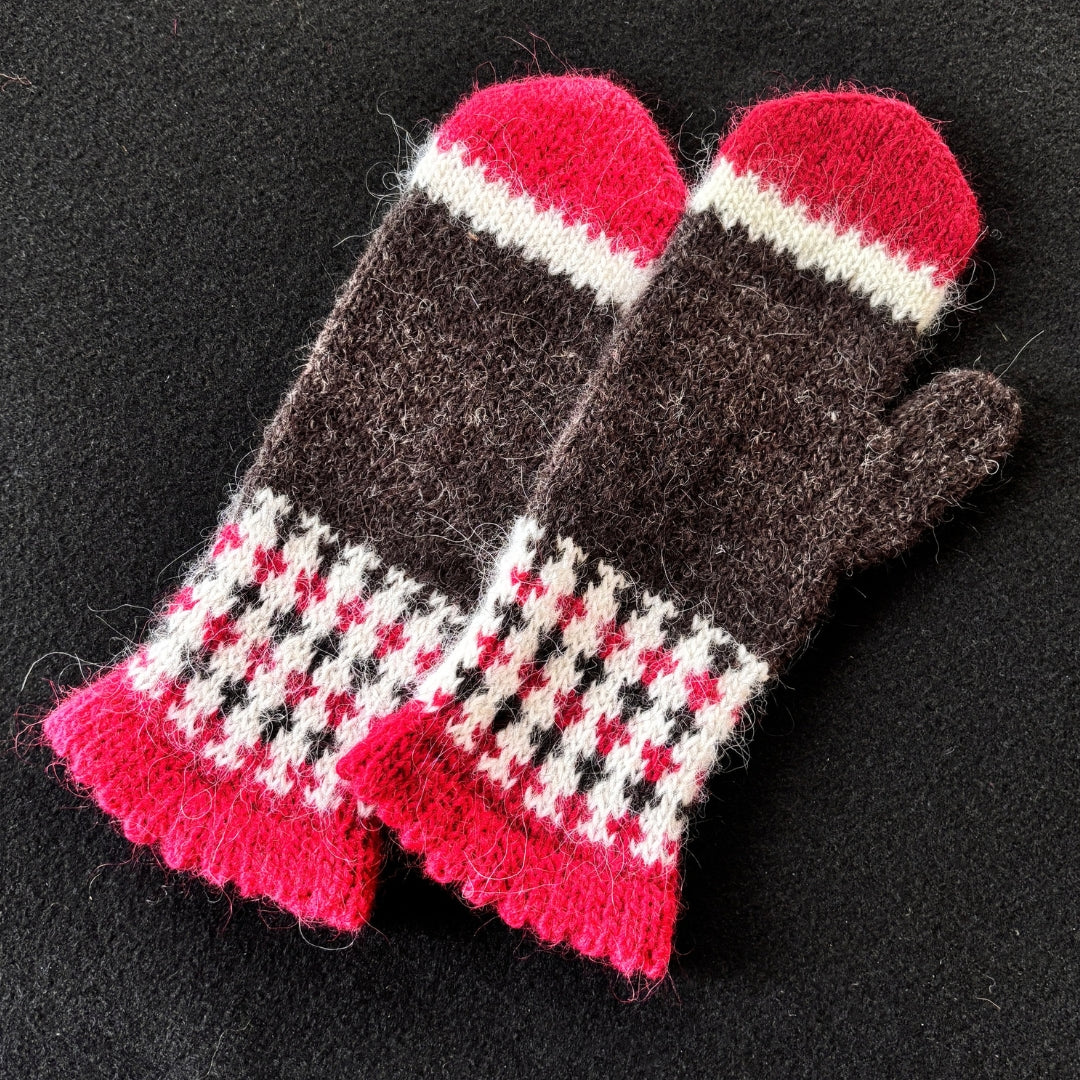 Knitting Jenny Pattern 147: Icelandic Léttlopi Wool Mittens