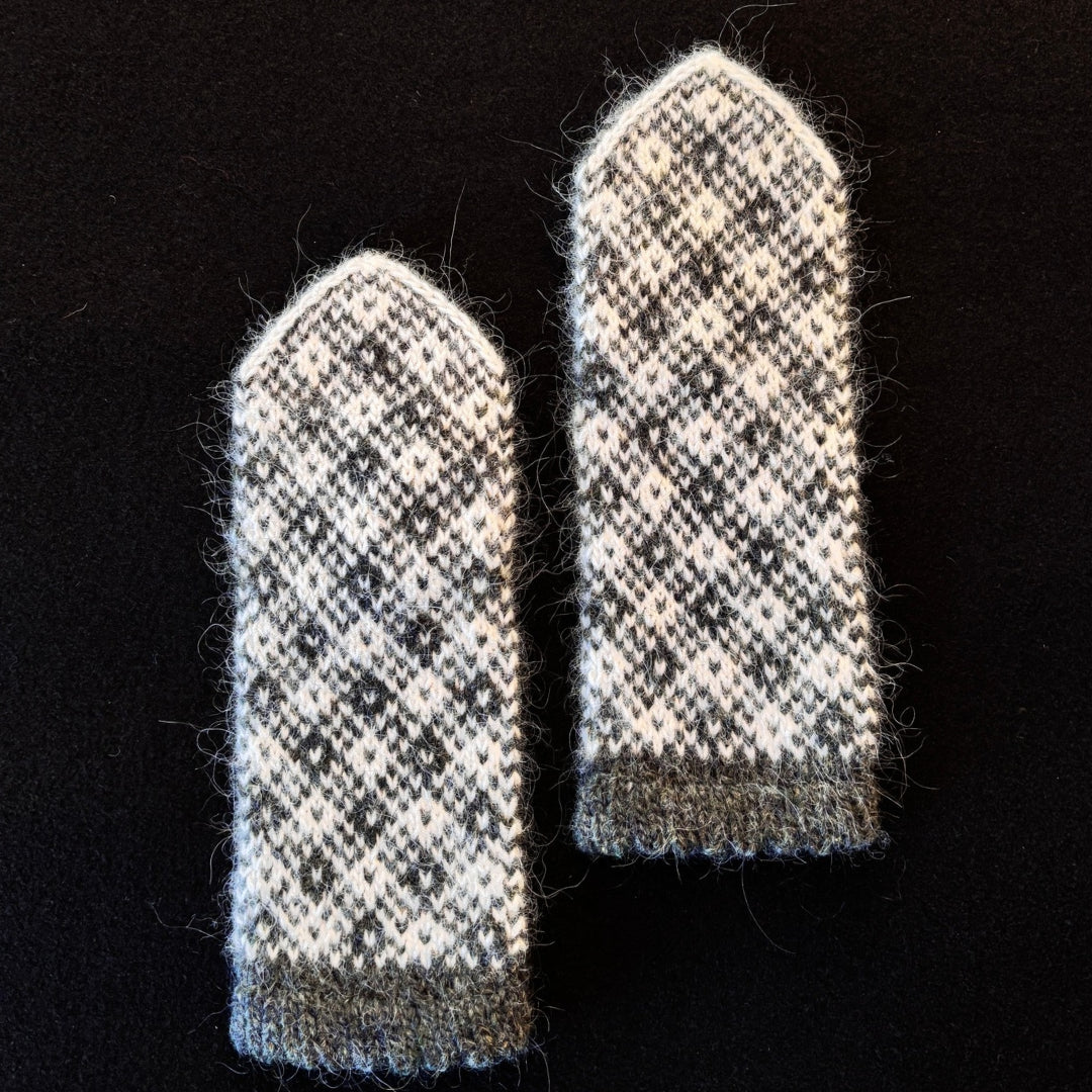Knitting Jenny Pattern 149: Icelandic Léttlopi Wool Mittens
