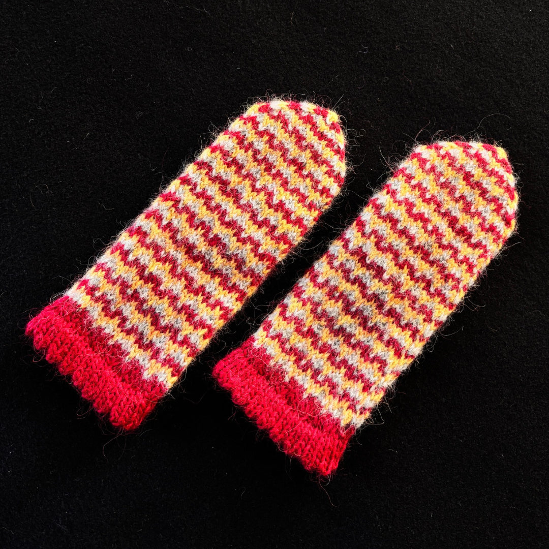 Knitting Jenny Pattern 150: Icelandic Léttlopi Wool Mittens